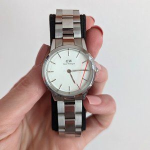 DW Iconic Link Watch Silver 32mm